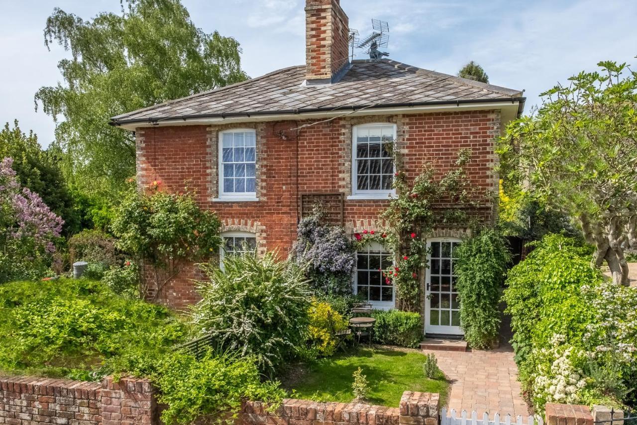 Adorable Cottage With A Log Burner In Heavenly Village - Constable Lodge Nayland Exterior photo